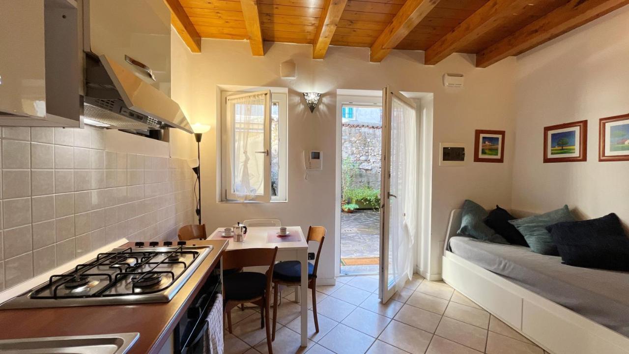 La Casa Di Gio - Affitti Brevi Italia Lägenhet Lecco Exteriör bild